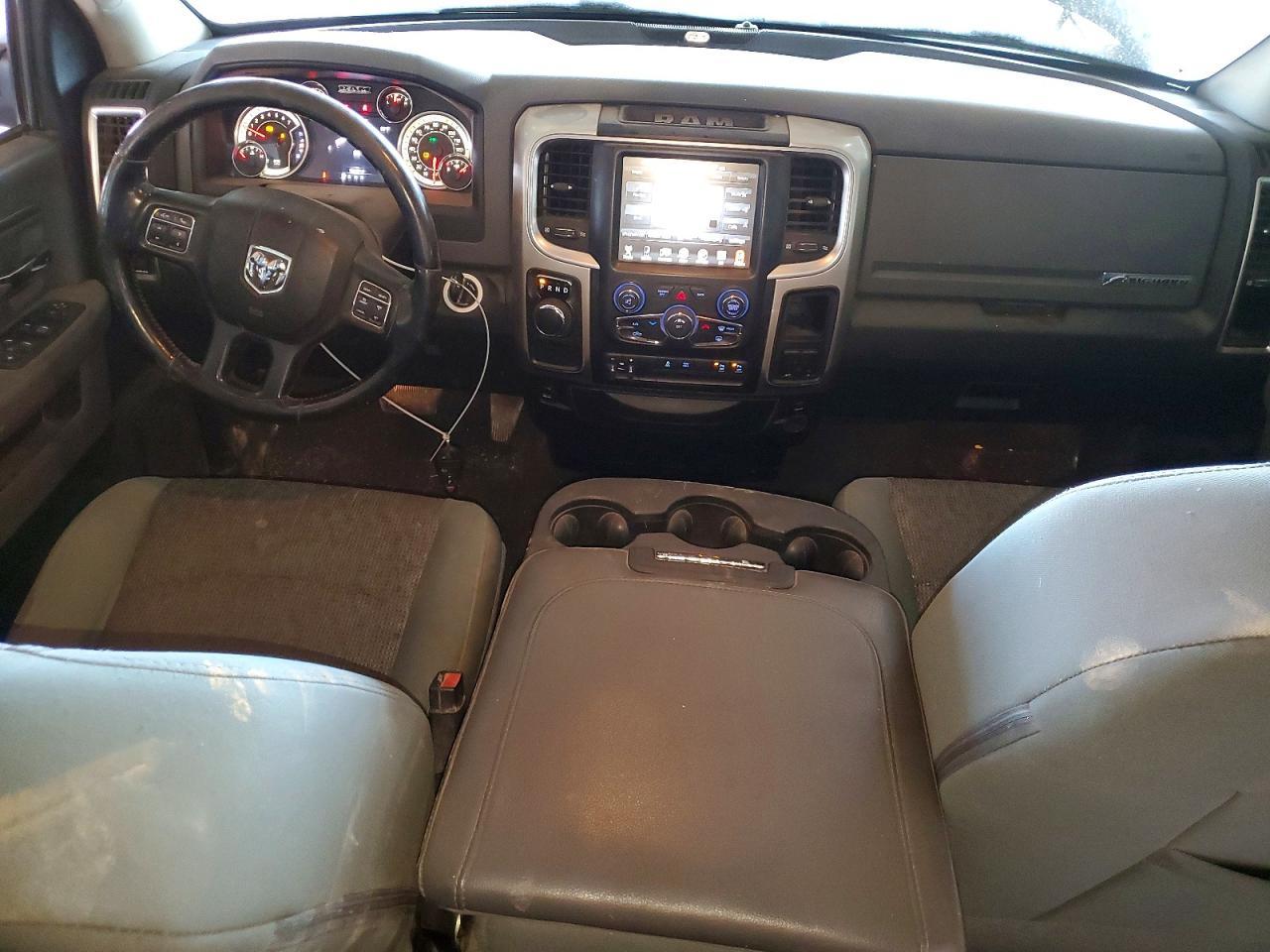 2016 Dodge RAM 1500 SLT