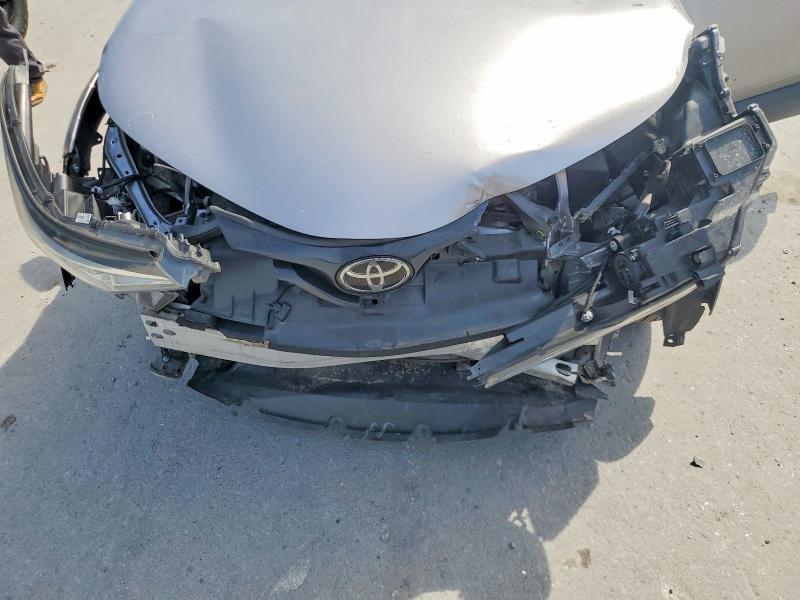 2018 Toyota C-hr xle Premium