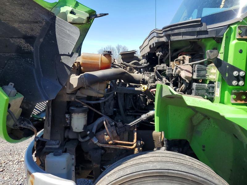 2014 International 4300 BOX Truck