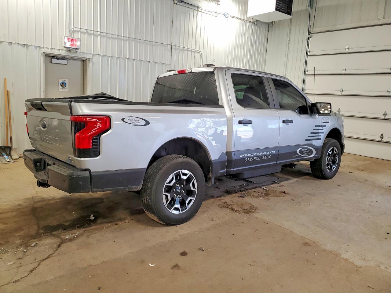 2023 Ford F150 Lightning PRO