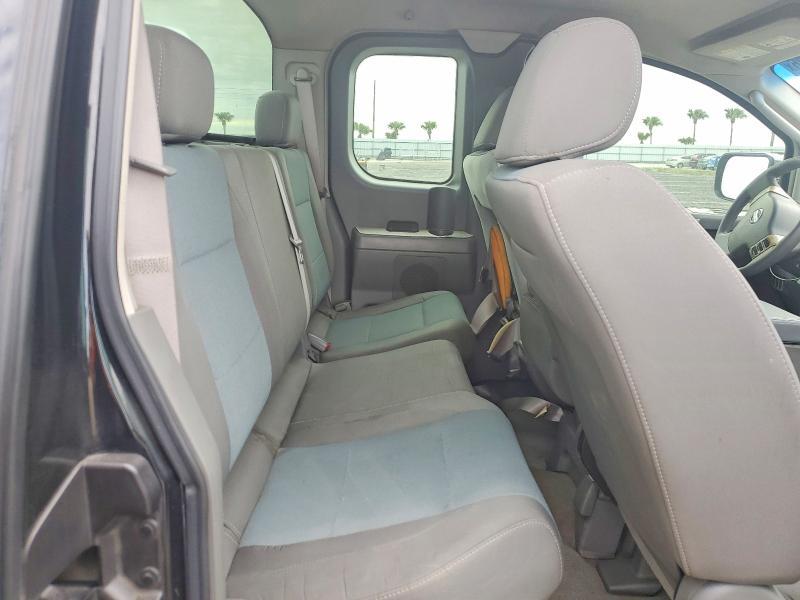 2005 Nissan Titan xe