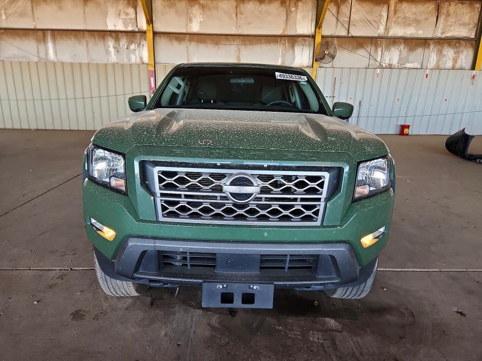 2022 Nissan Frontier SV