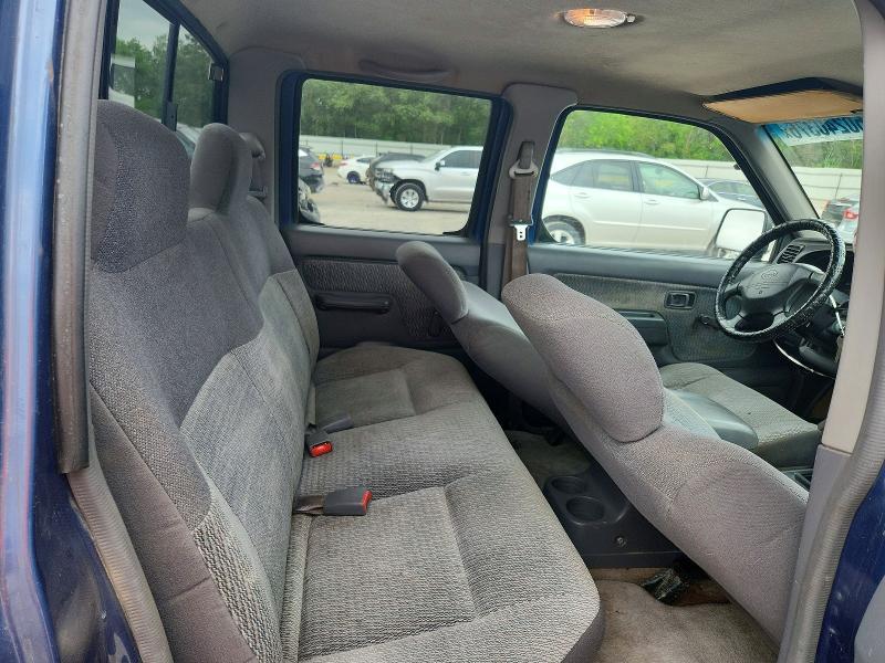 2000 Nissan Frontier xe
