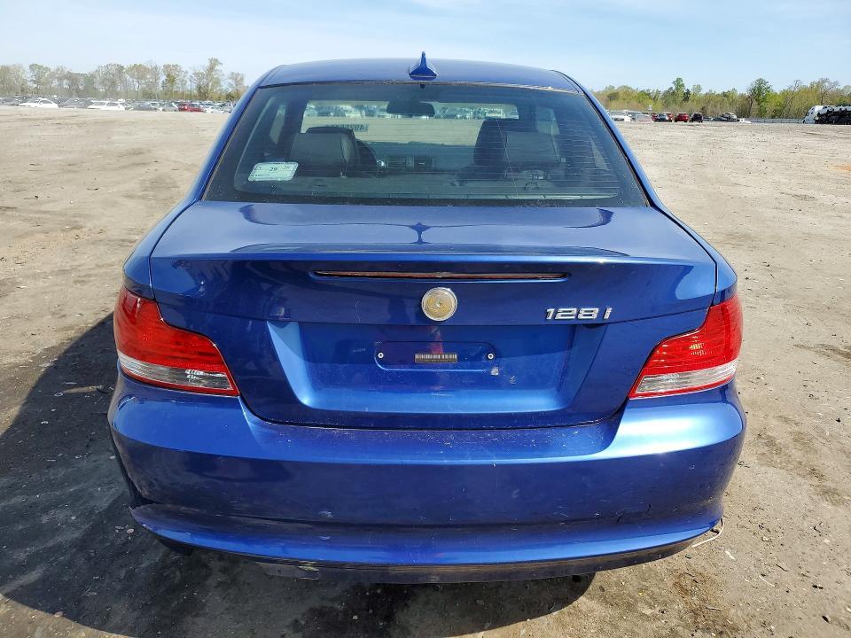 2009 BMW 128 i