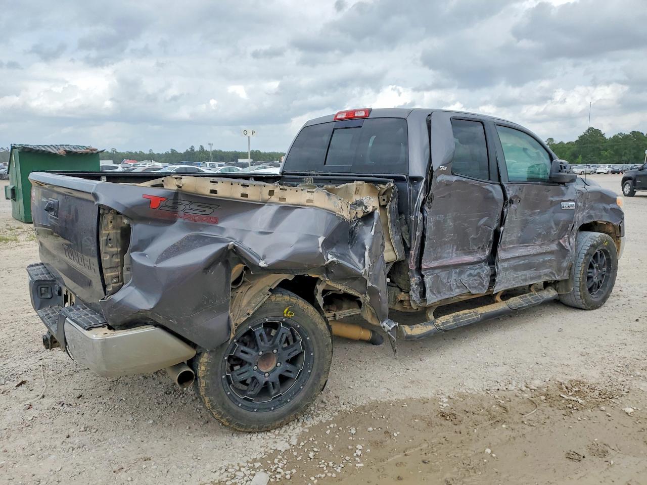 2014 Toyota Tundra SR5