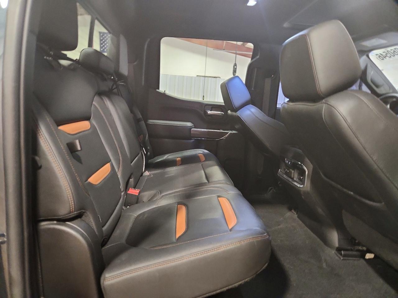 2021 GMC Sierra K1500 AT4