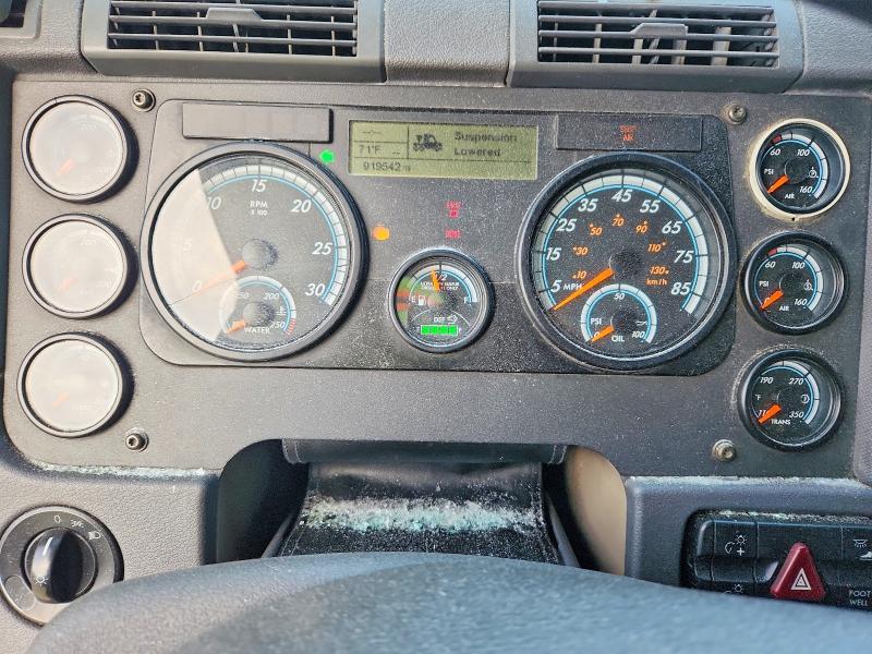 2015 Freightliner Cascadia 125