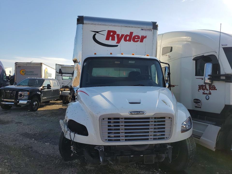 2022 Freigliner 2022 Freightliner Business Class M2 BOX Truck