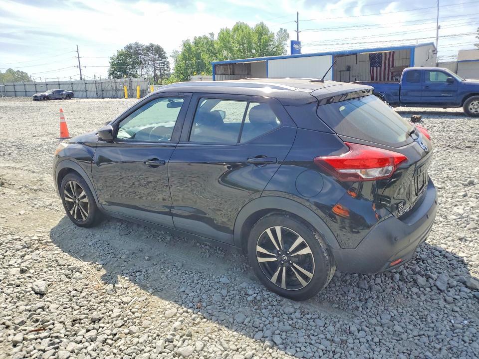 2020 Nissan Kicks sv