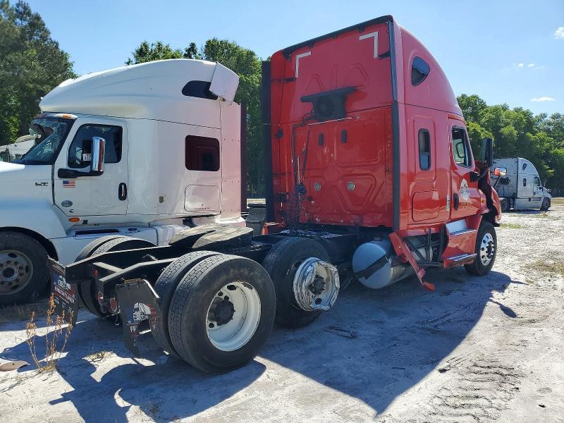 2018 Freigliner Cascadia 113