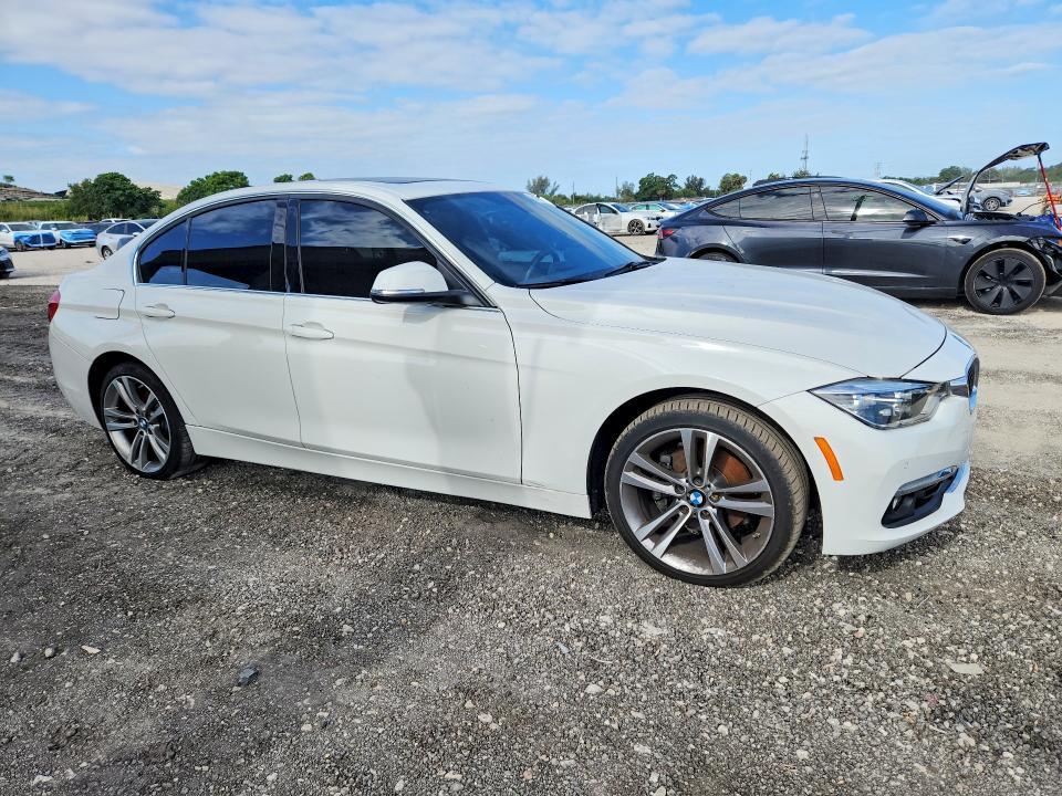 2018 BMW 330 i