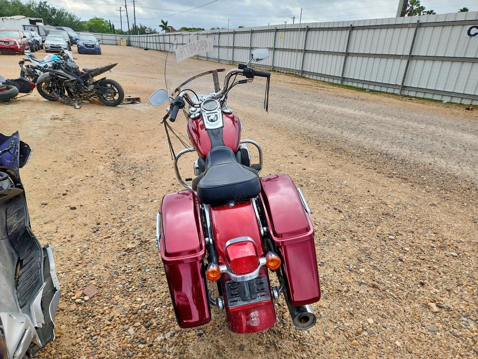 2016 Harley-Davidson FLD Switchback