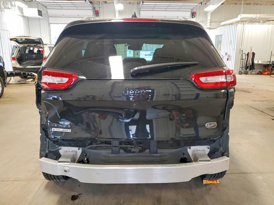 2016 Jeep Cherokee Overland