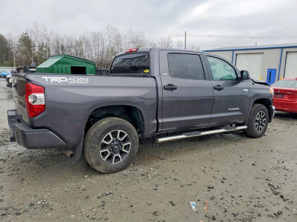 2016 Toyota Tundra SR5