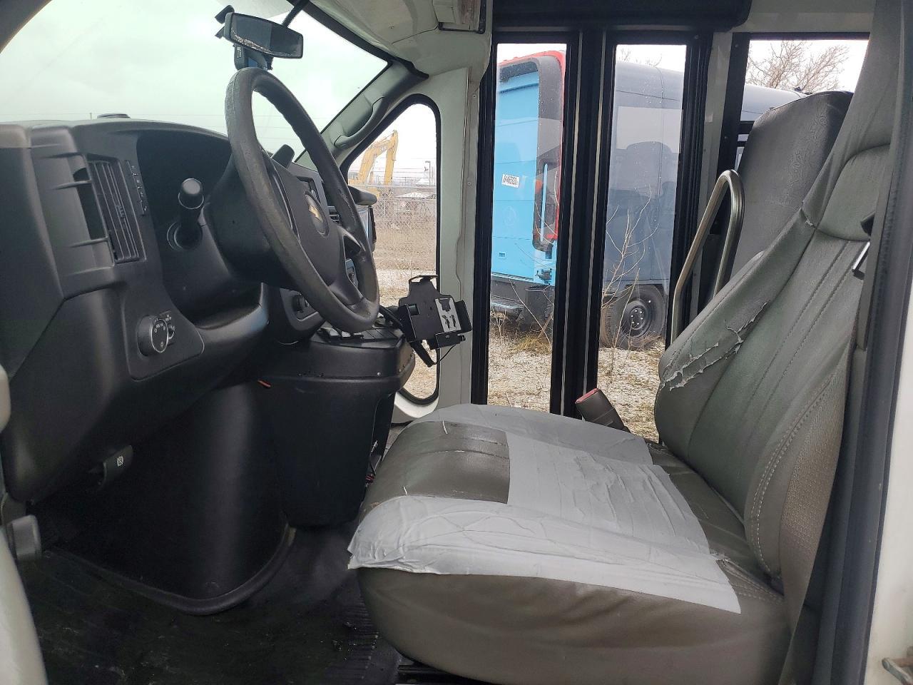 2012 Chev Rolet Express Shuttle Bus