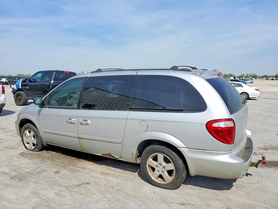 2005 Dodge Grand Caravan sxt