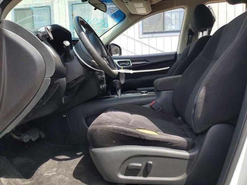 2014 Nissan Pathfinder sv