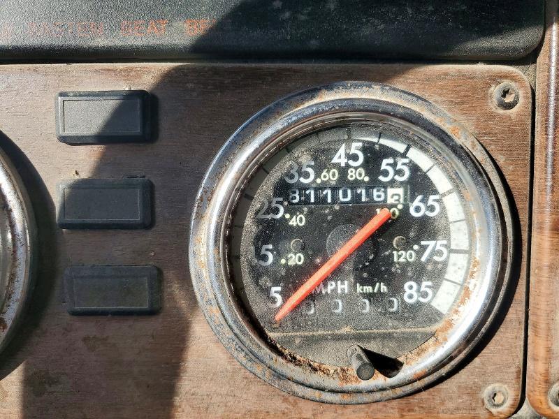 2007 Freightliner Fld132 Semi Truck