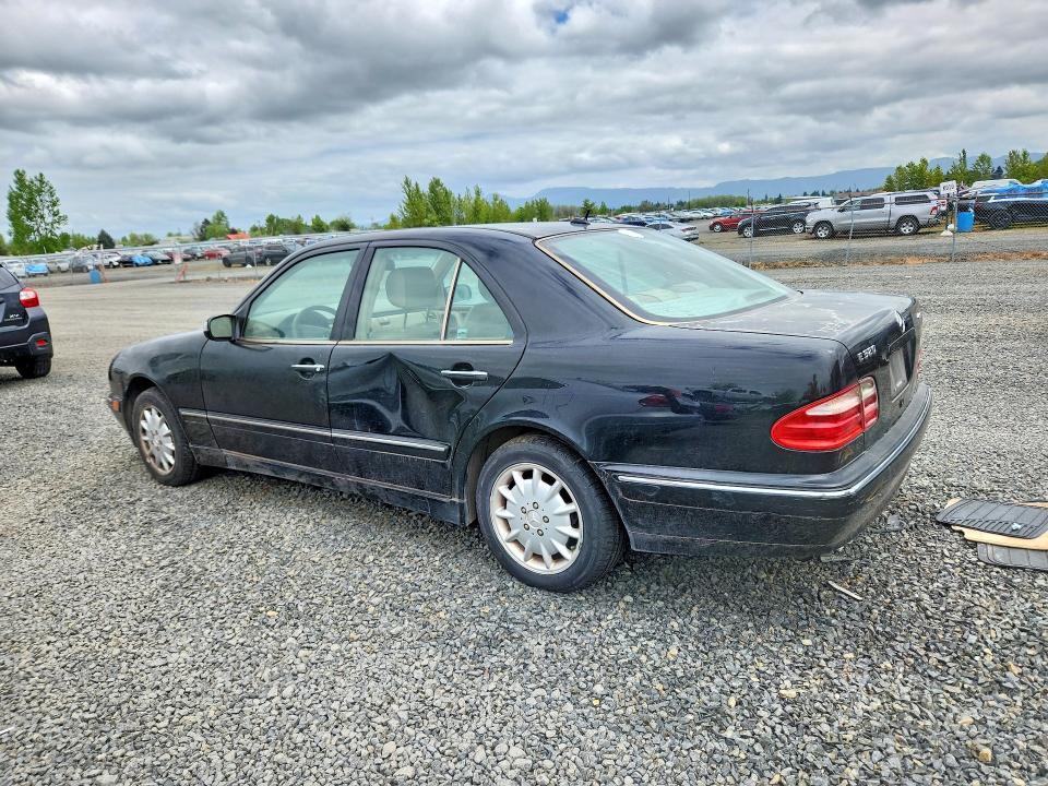 2000 Mercedes-Benz E 320 4matic