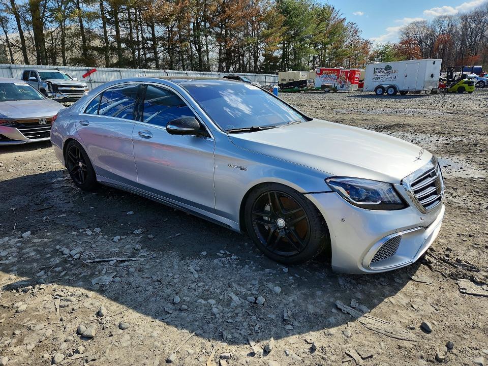 2015 Mercedes-Benz S 550