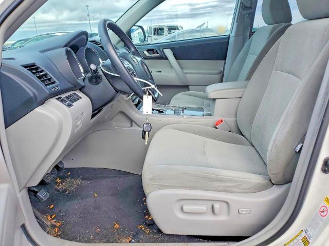 2013 Toyota Highlander Plus