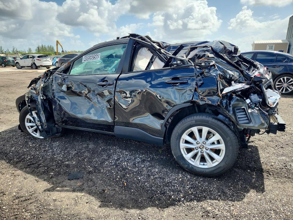 2026 Toyota Corolla Cross le