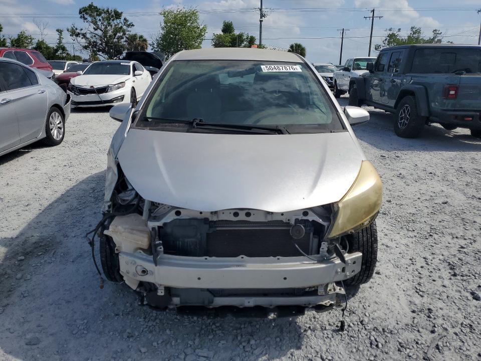 2012 Toyota Yaris 5-door l