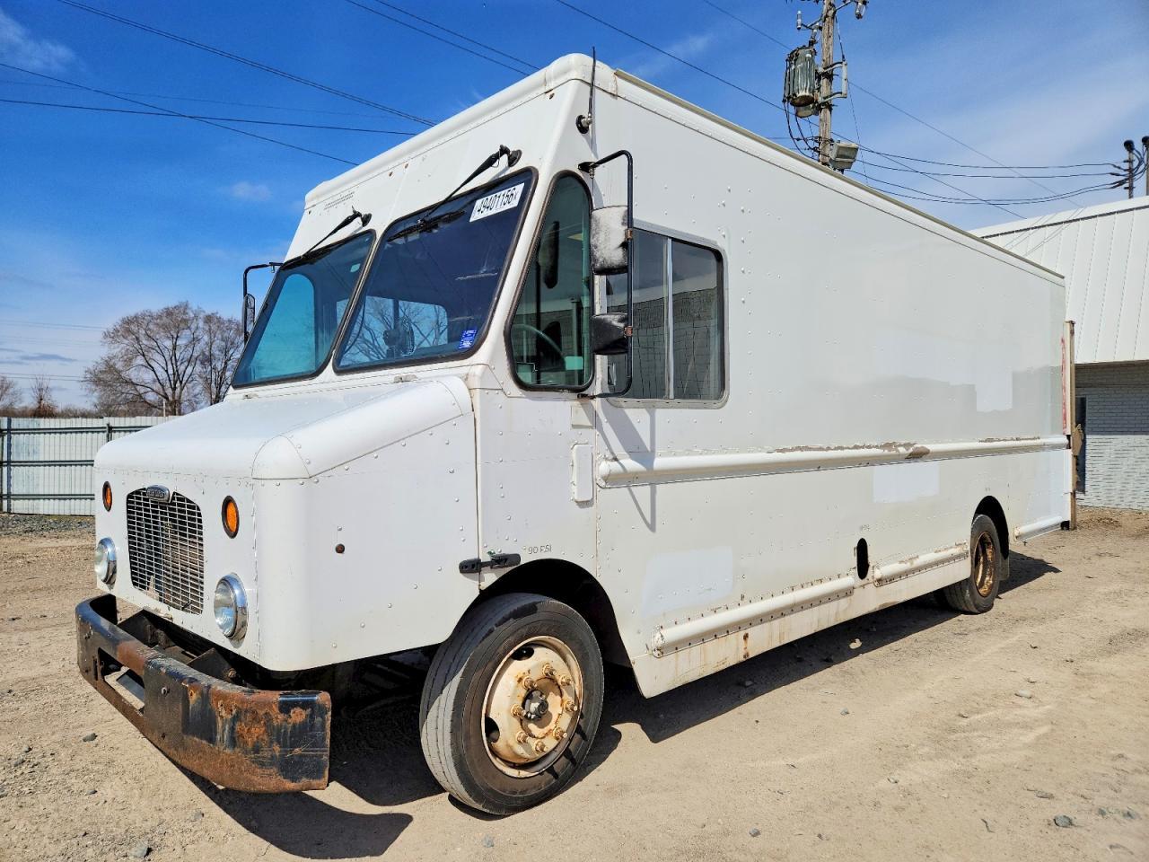 2010 Freightliner MT45G Chassis Delivery Truck