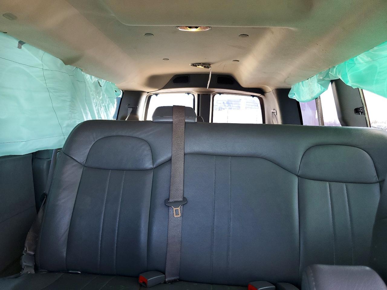 2020 Chevrolet Express G2500 LS