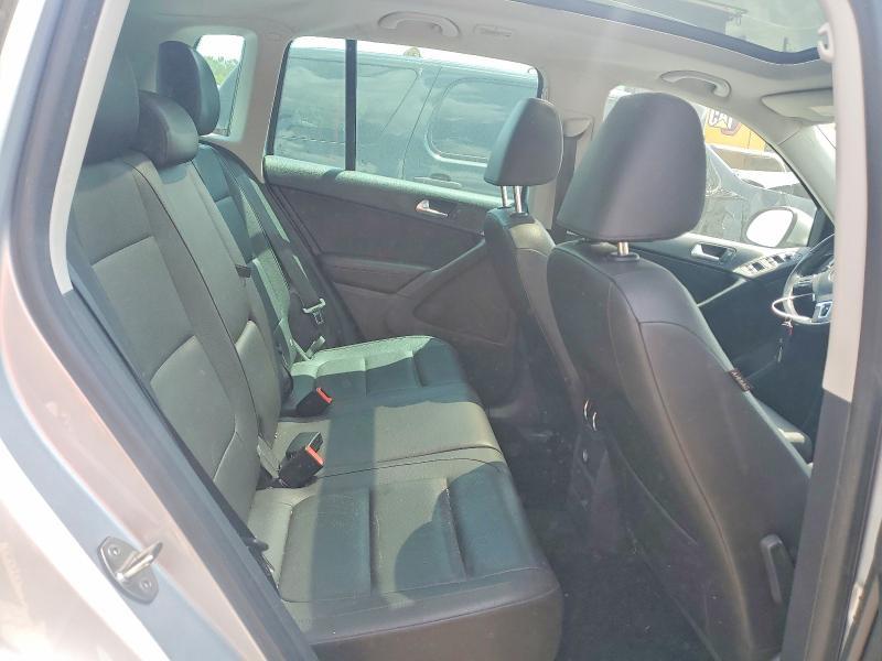 2015 Volkswagen Tiguan s