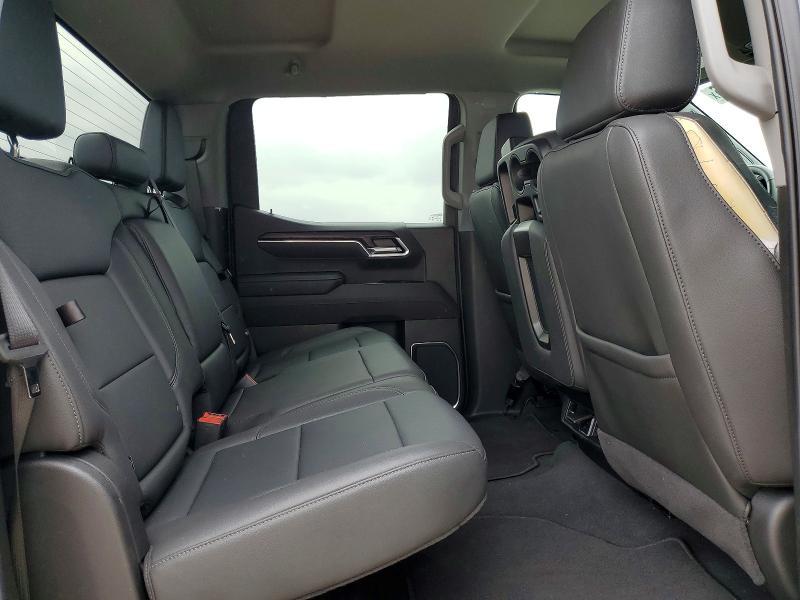 2025 GMC Sierra C1500 SLT