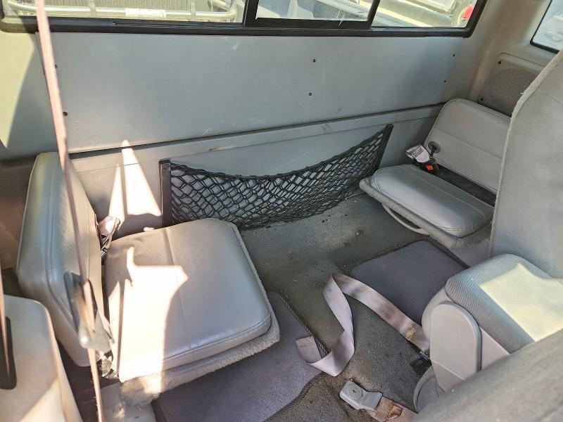 2002 Mazda B3000 cab Plus