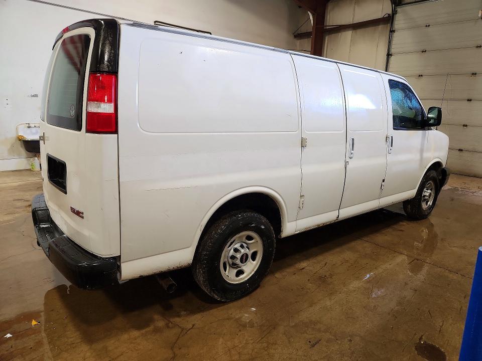 2017 GMC Savana 2500 Cargo Utility / Service van