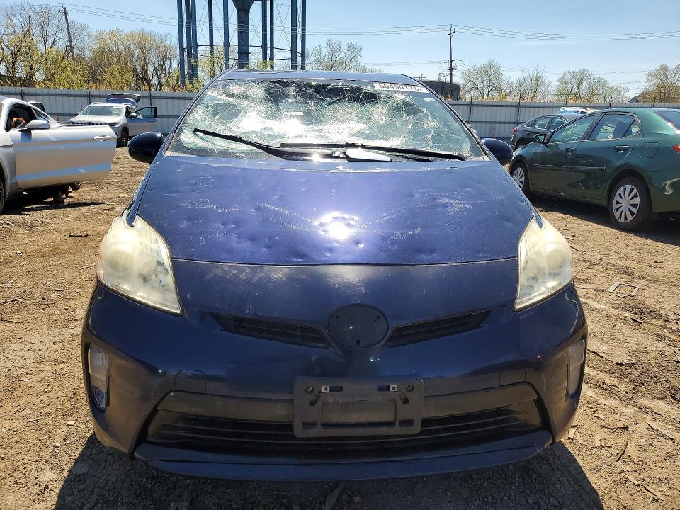 2014 Toyota Prius two