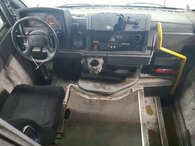 2013 Isuzu NPR