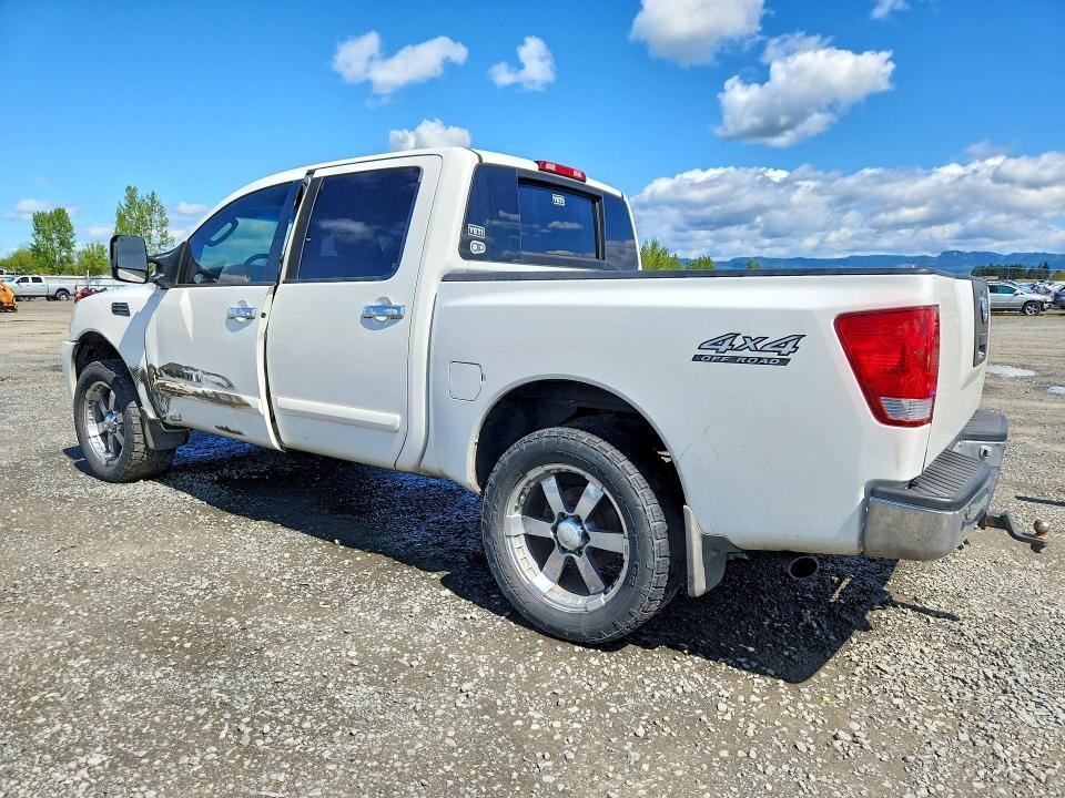 2005 Nissan Titan xe