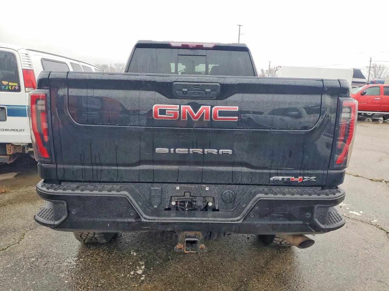 2024 GMC Sierra K2500 AT4X