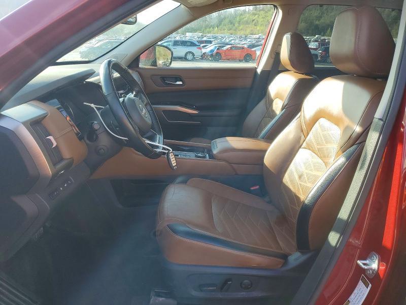 2022 Nissan Pathfinder Platinum