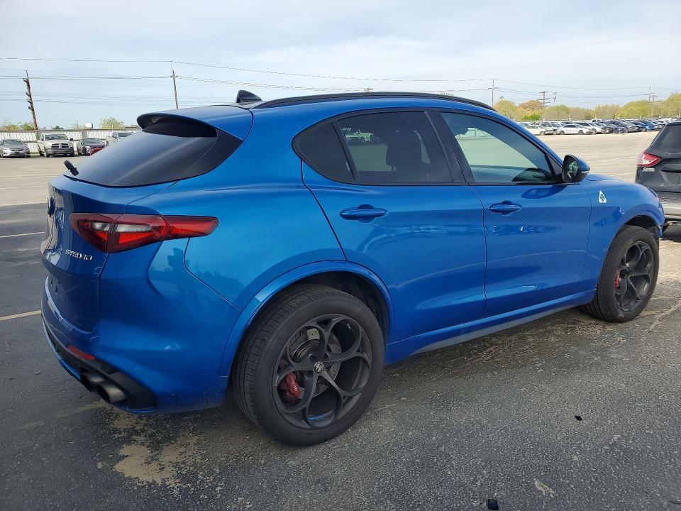 2019 Alfa Romeo Stelvio Quadrifoglio