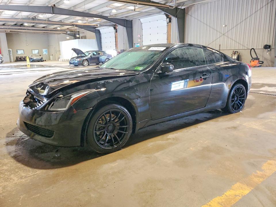 2010 Infiniti G37 Coupe x