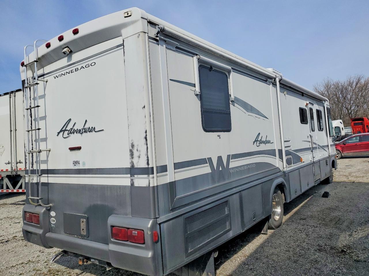2000 Ford 2000 Adventure RV