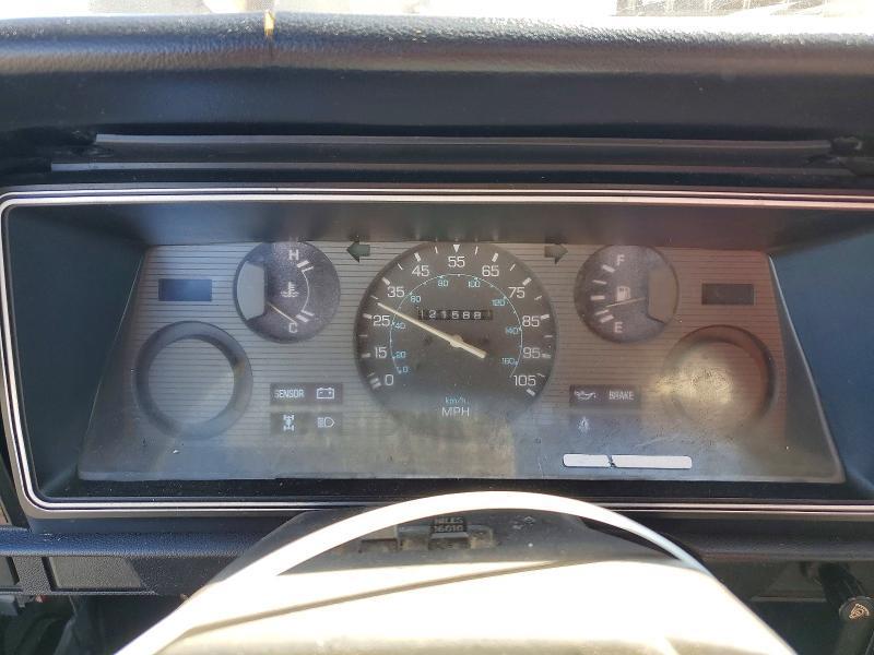 1985 Nissan Pickup Base