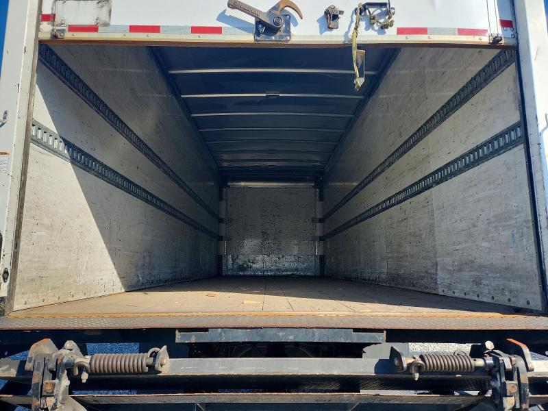 2019 Freigliner 2019 Freightliner Business Class M2 BOX Truck