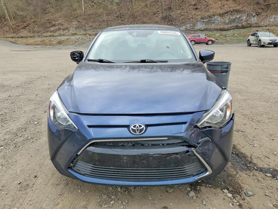 2017 Toyota Yaris ia Base