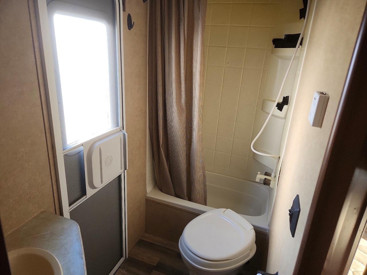 2014 Jayco Whitehawk 28 Dsbh