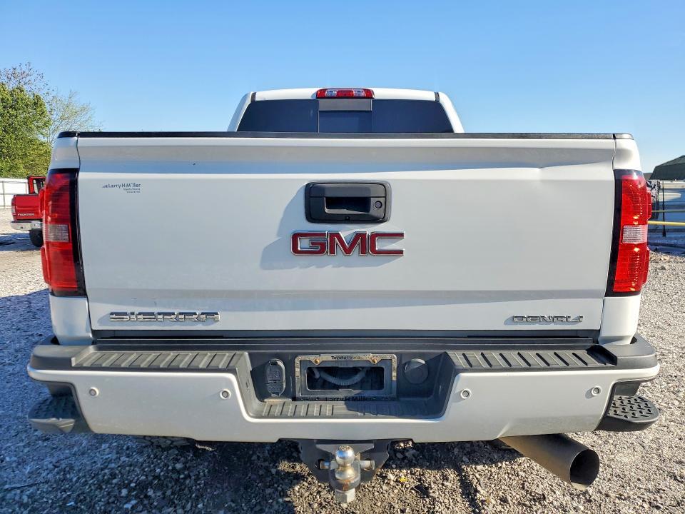 2017 GMC Sierra K2500 Denali