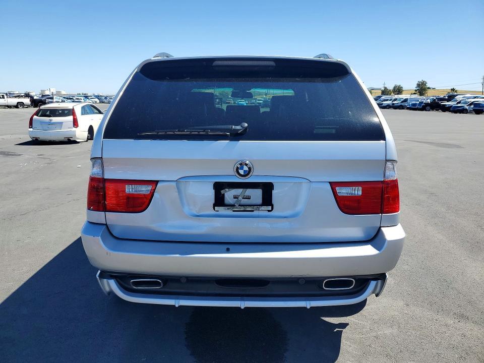 2005 BMW X5 4.8is