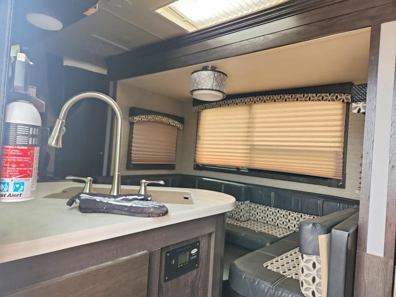 2017 Keystone Kodiak Camper