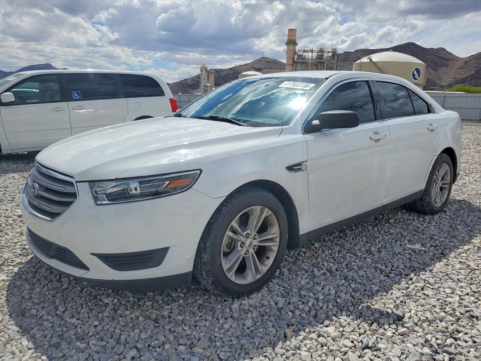 2017 Ford Taurus se