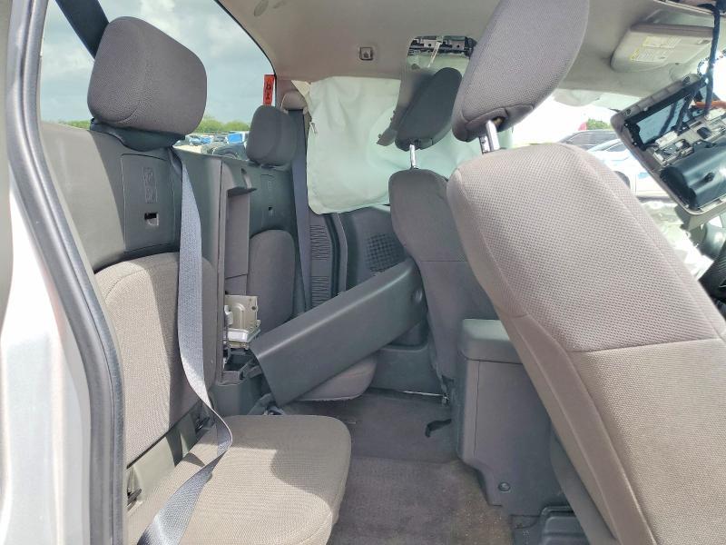 2015 Nissan Frontier s